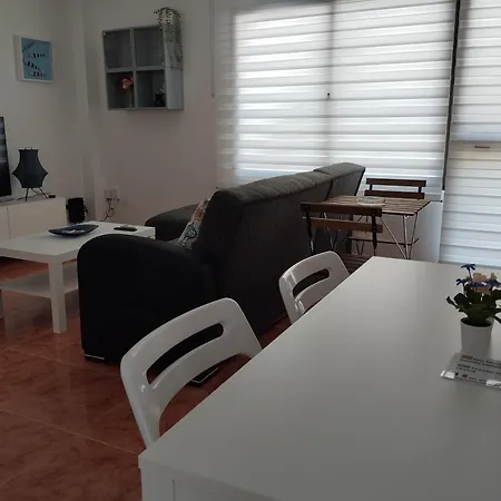 Lidia Planta 1, La Carihuela 1ª Linea Playa, Vistas Mar, 1 Dormitorio, 52 M2, 1-3 Huesped, Amplio Balcon, Wifi 아파트 *