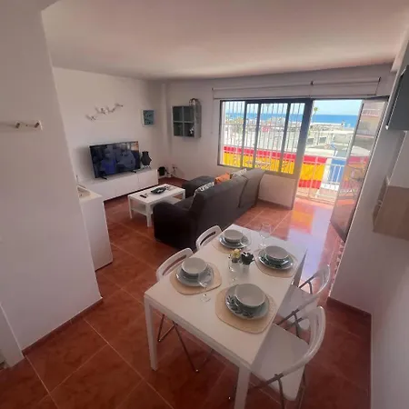 Lidia Planta 1, La Carihuela 1ª Linea Playa, Vistas Mar, 1 Dormitorio, 52 M2, 1-3 Huesped, Amplio Balcon, Wifi 아파트